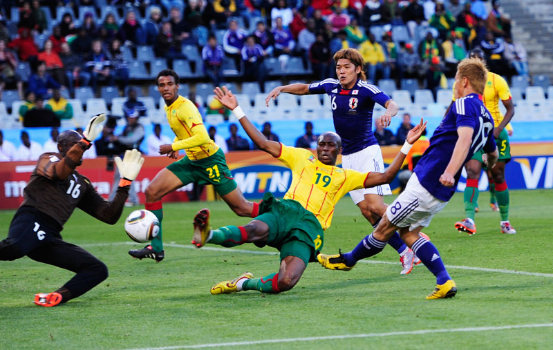 Keisuke Honda scores for Japan
